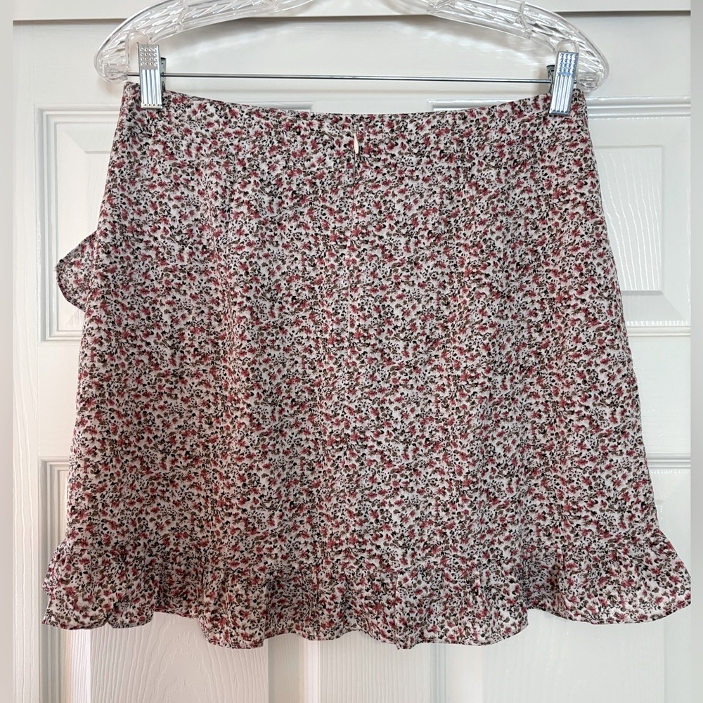 Princess Polly Ruffled Mini Skirt - Picture 2 of 4
